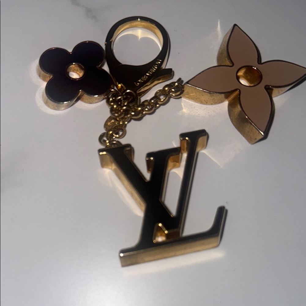 Louis Vuitton Fleur De Bag Charm in Gold Tone with Blush, Purple, and Black - Picture 6 of 8